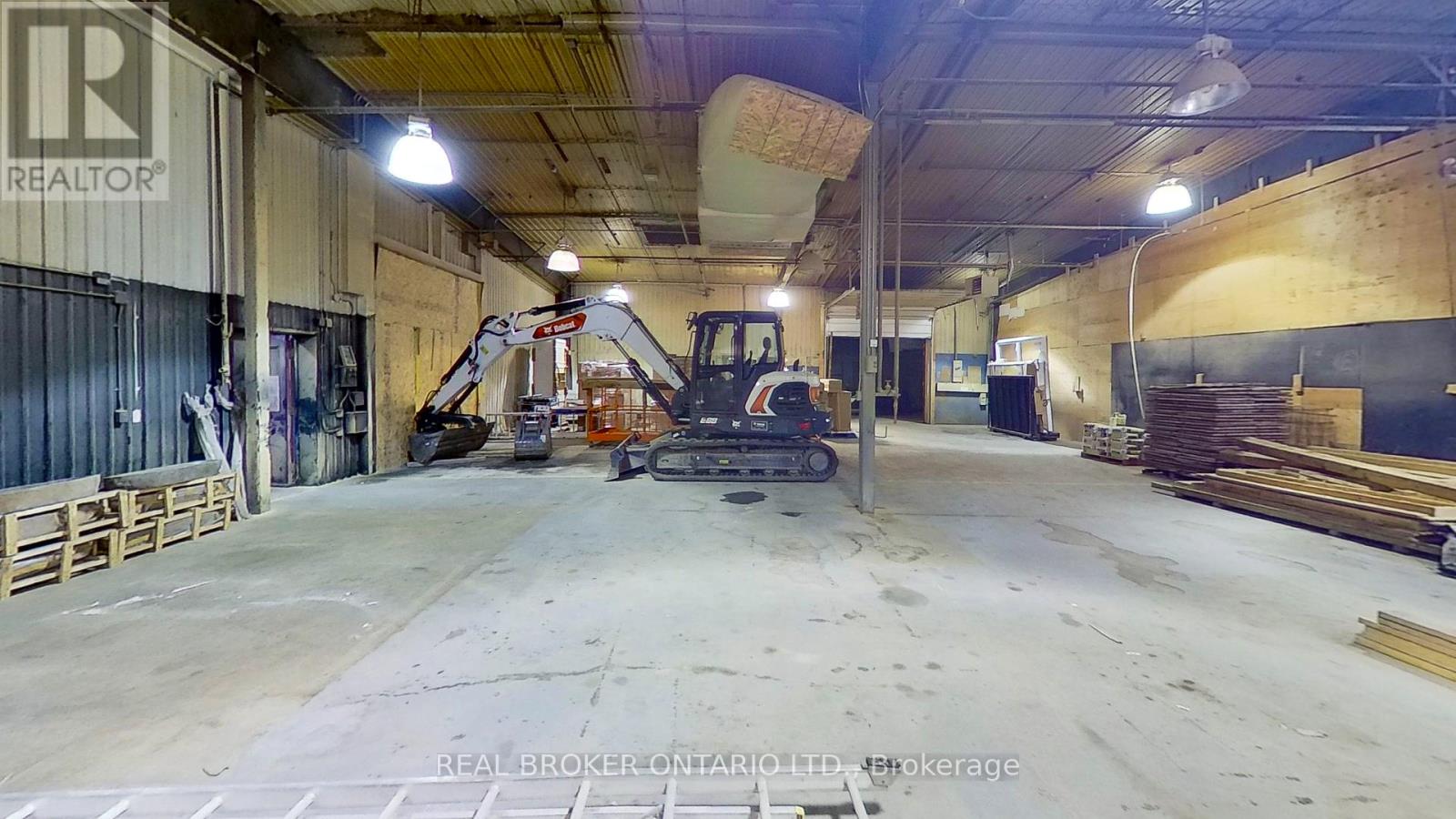 124 Grenville Way Property Photo 18