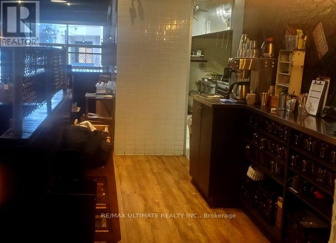 100 - 60 James Street Property Photo 8
