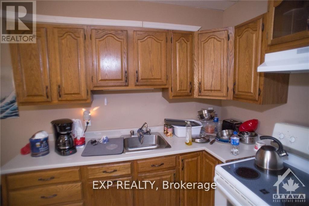 380 Fisher Street Property Photo 11
