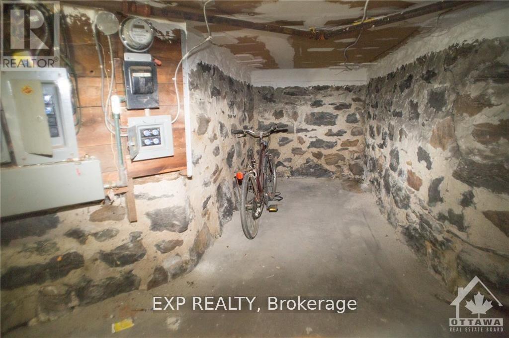 380 Fisher Street Property Photo 14
