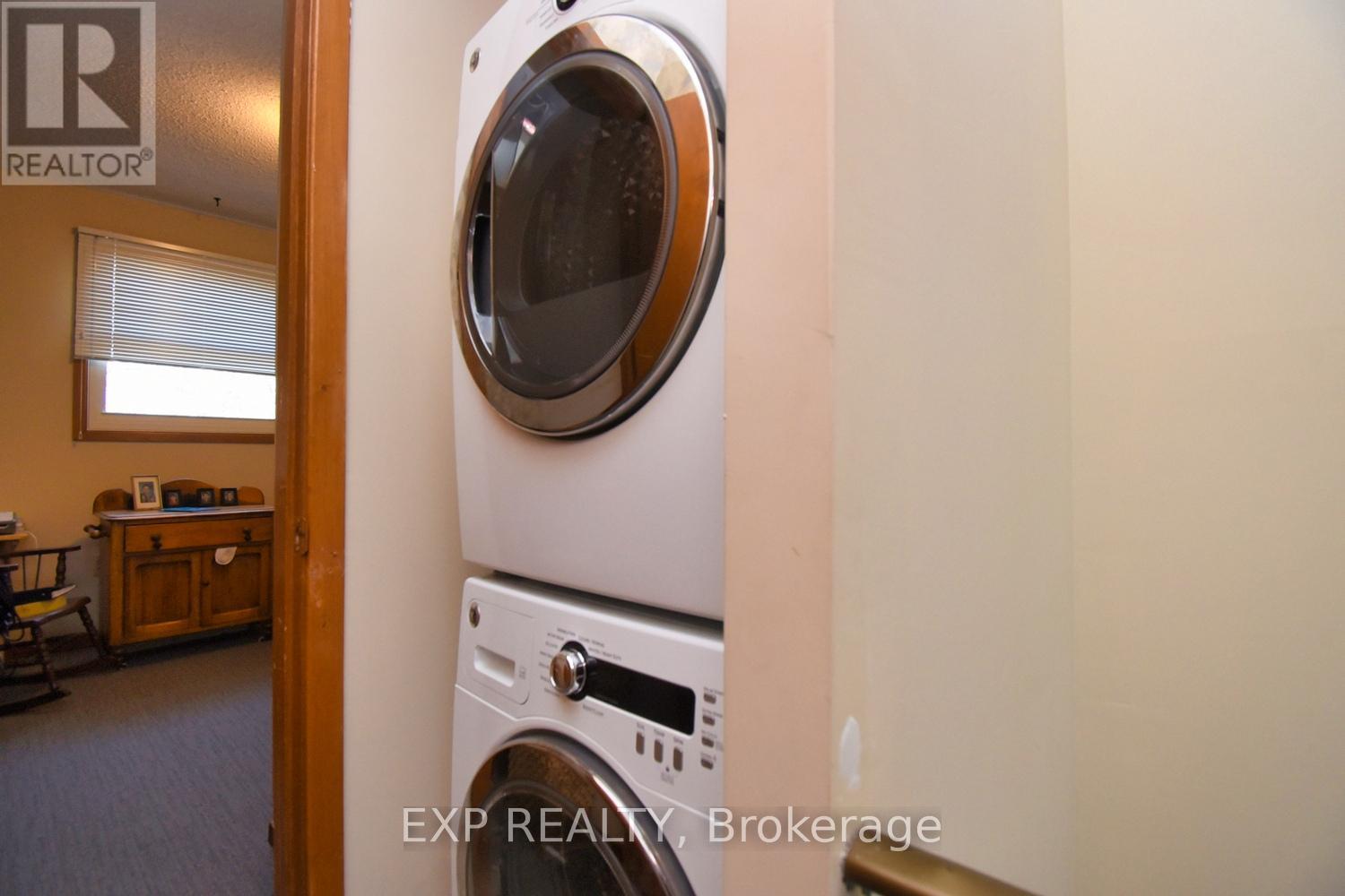 80a Maclennan Avenue Property Photo 17