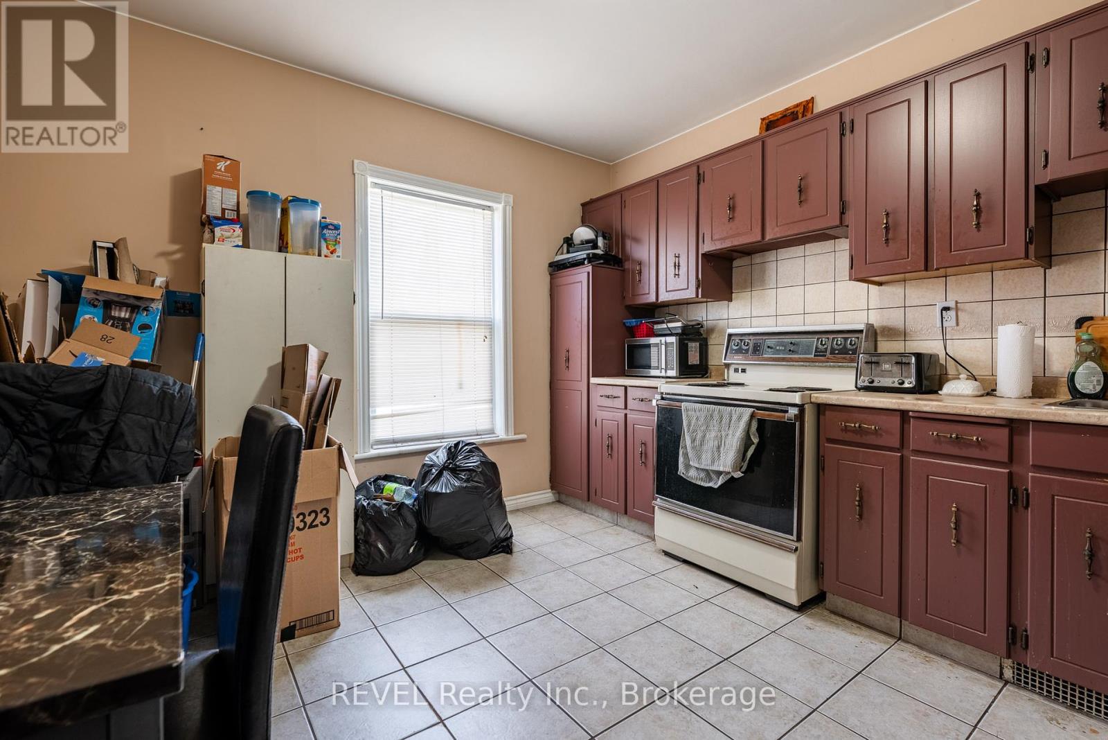 131 Niagara Street Property Photo 13