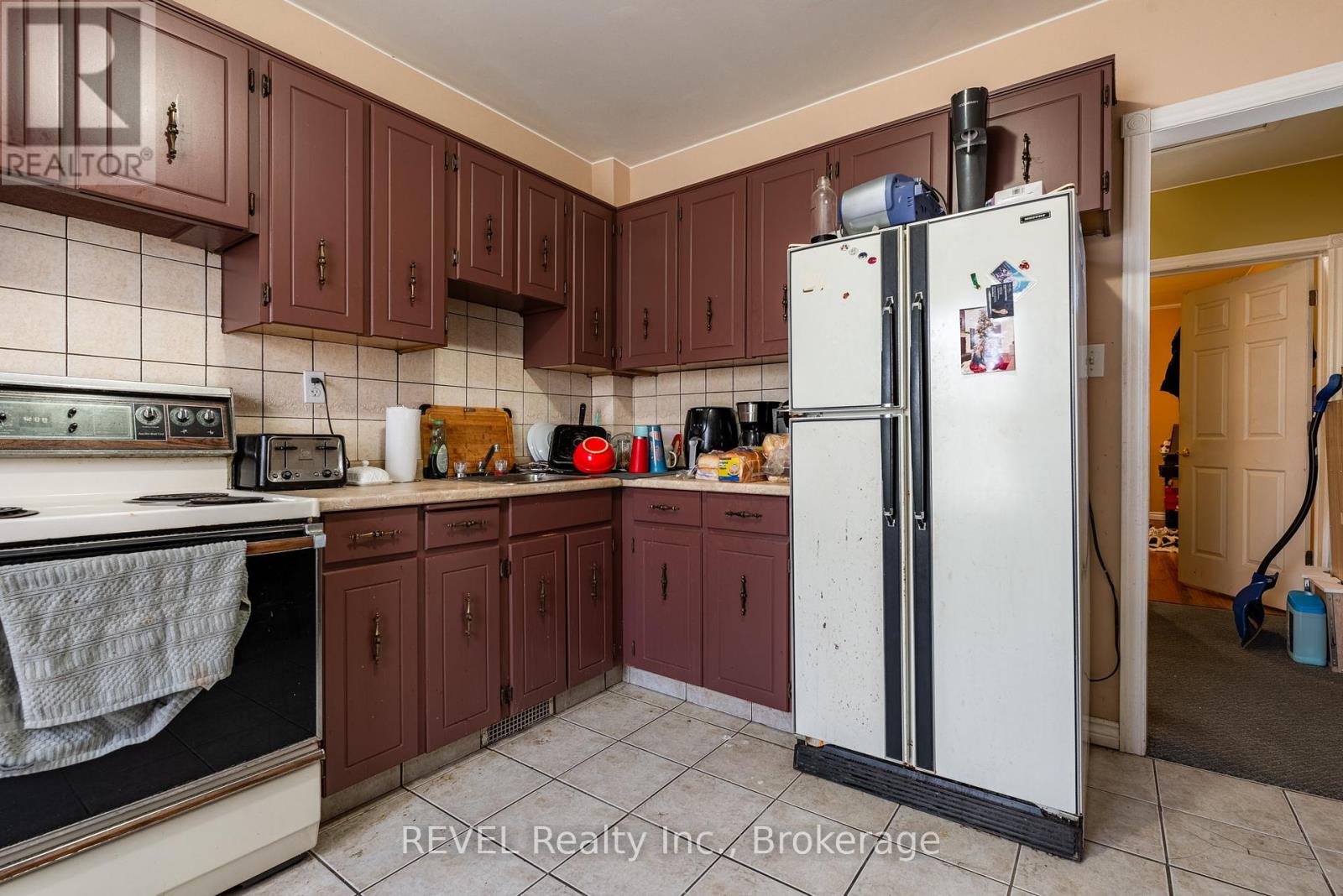 131 Niagara Street Property Photo 15