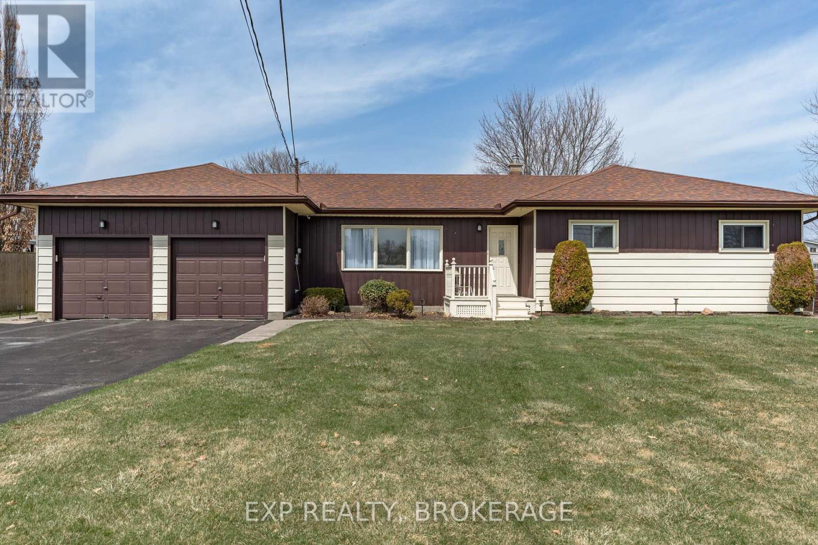 2402 Hamilton Road Property Photo 1