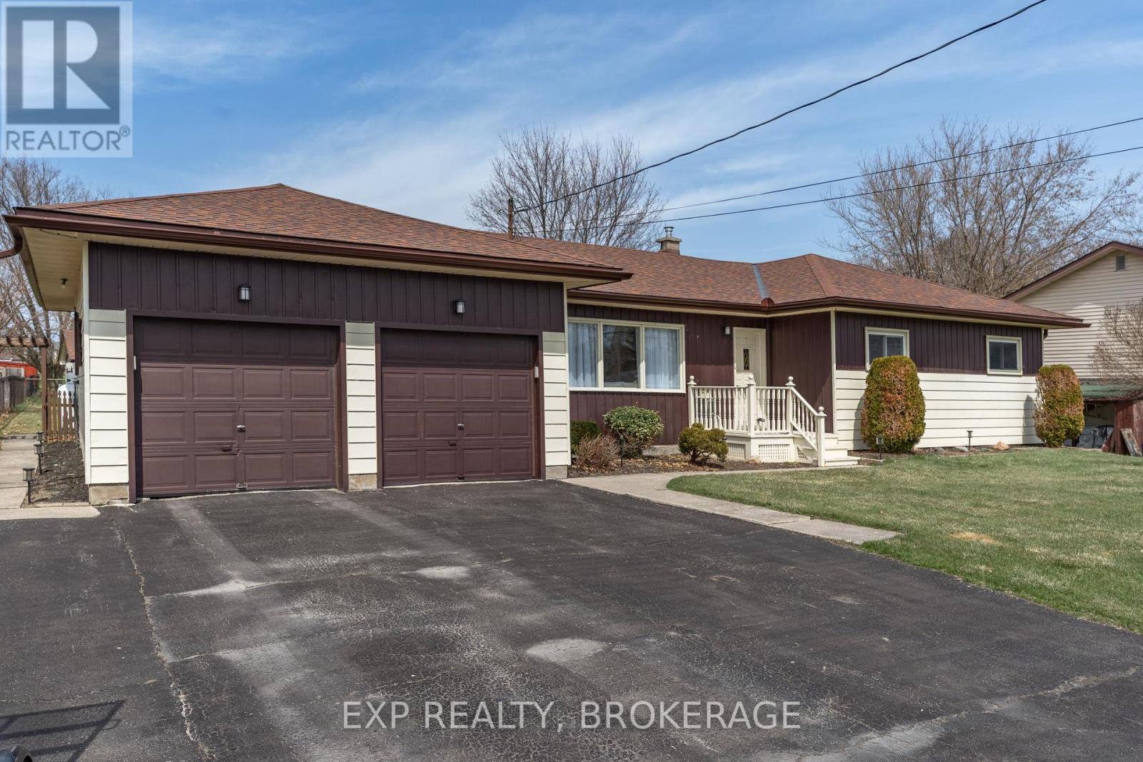 2402 Hamilton Road Property Photo 2