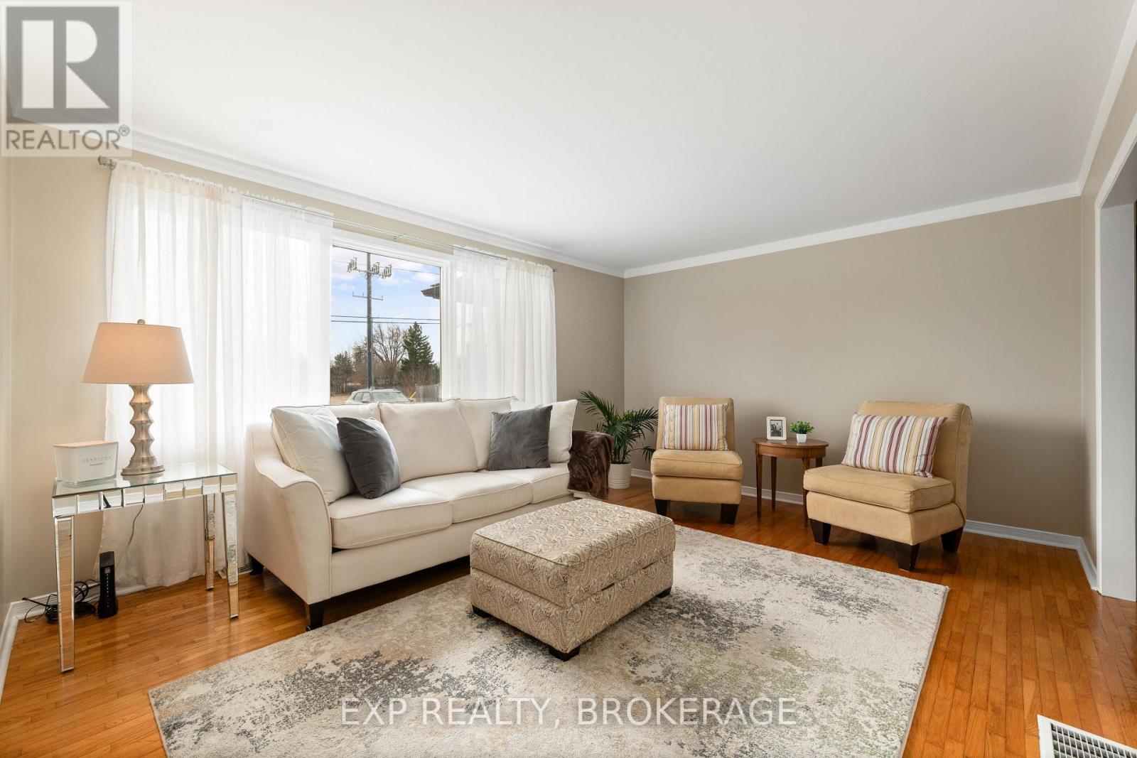 2402 Hamilton Road Property Photo 7
