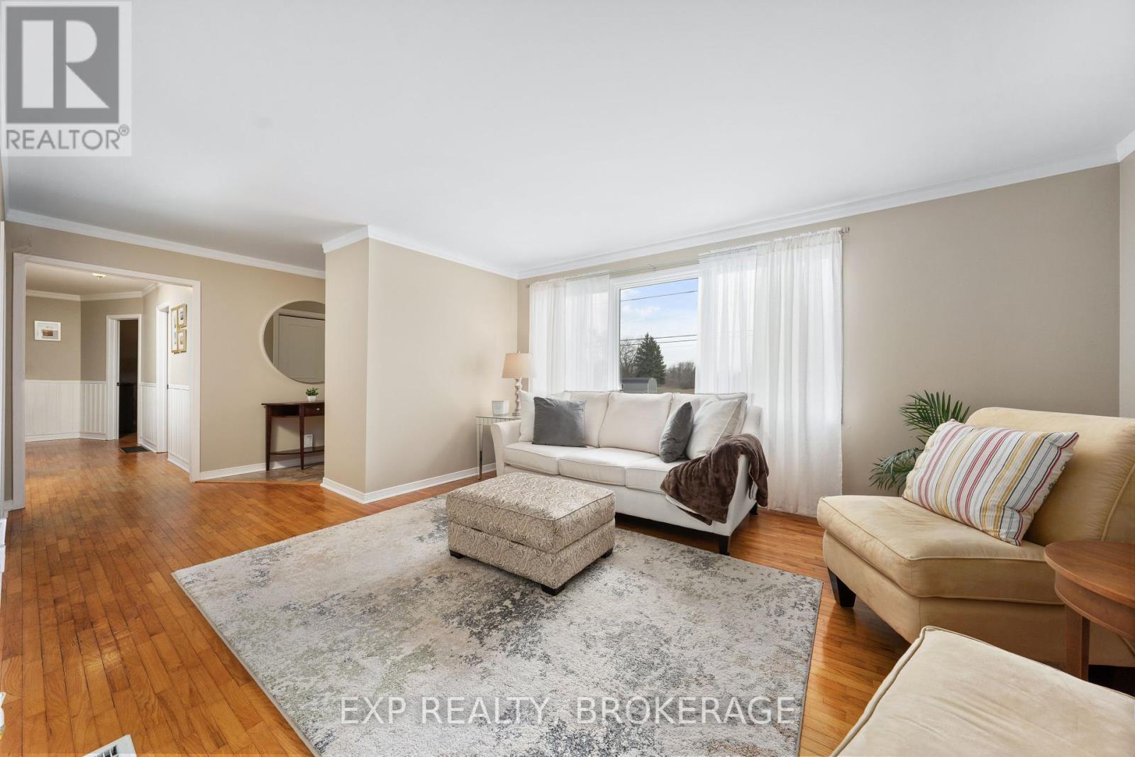 2402 Hamilton Road Property Photo 8