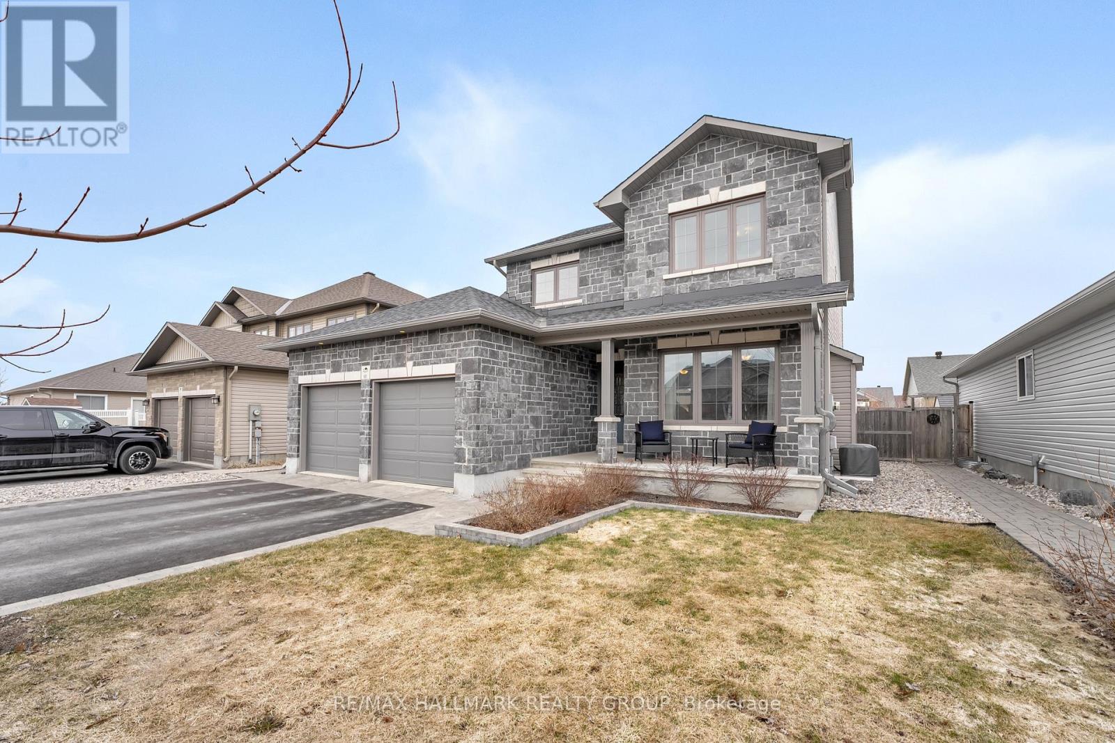 611 Laroque Street Property Photo 2