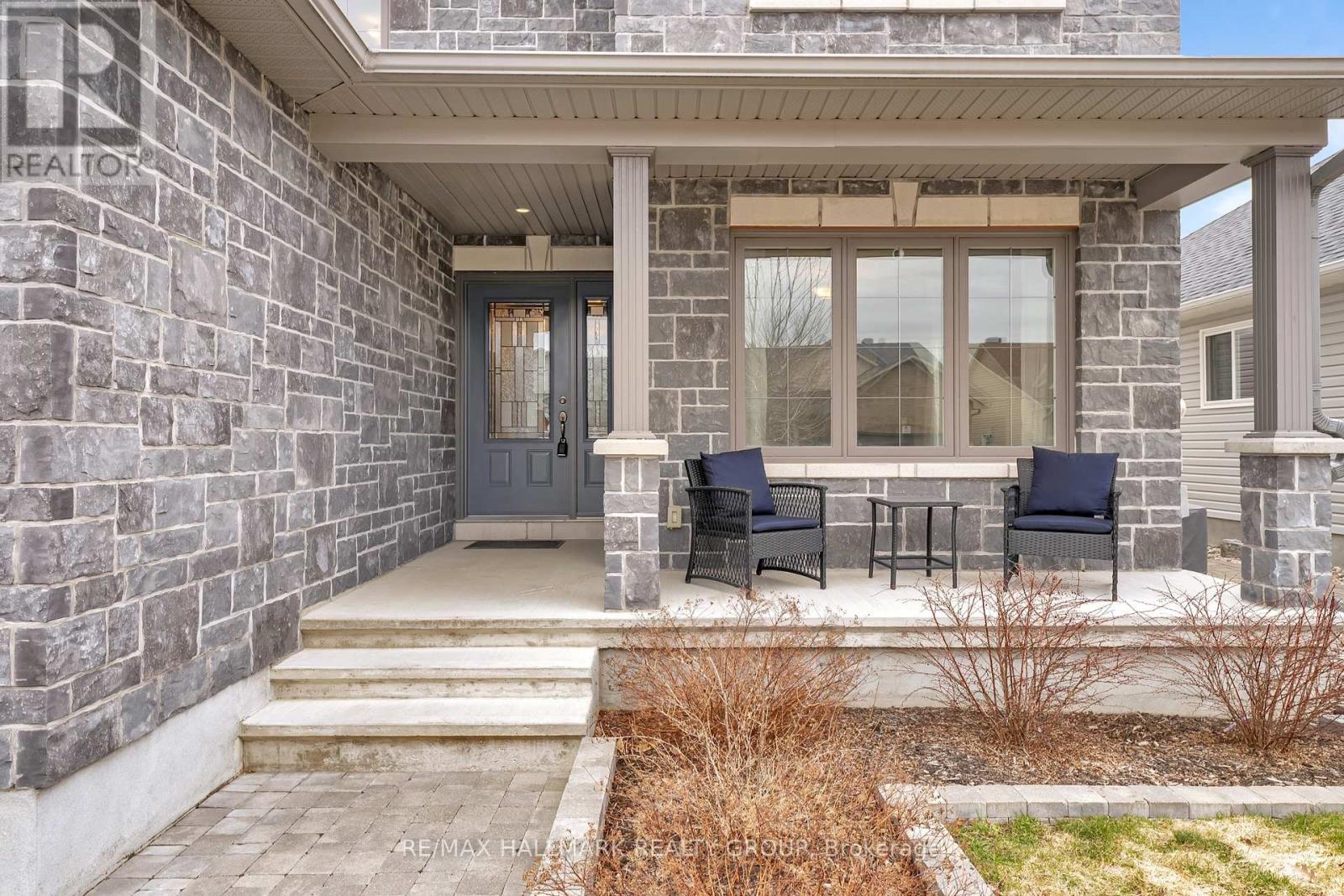 611 Laroque Street Property Photo 3