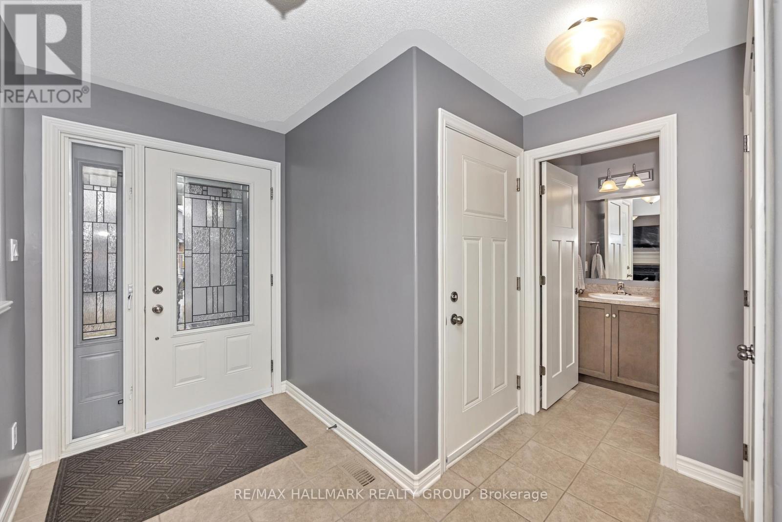 611 Laroque Street Property Photo 5