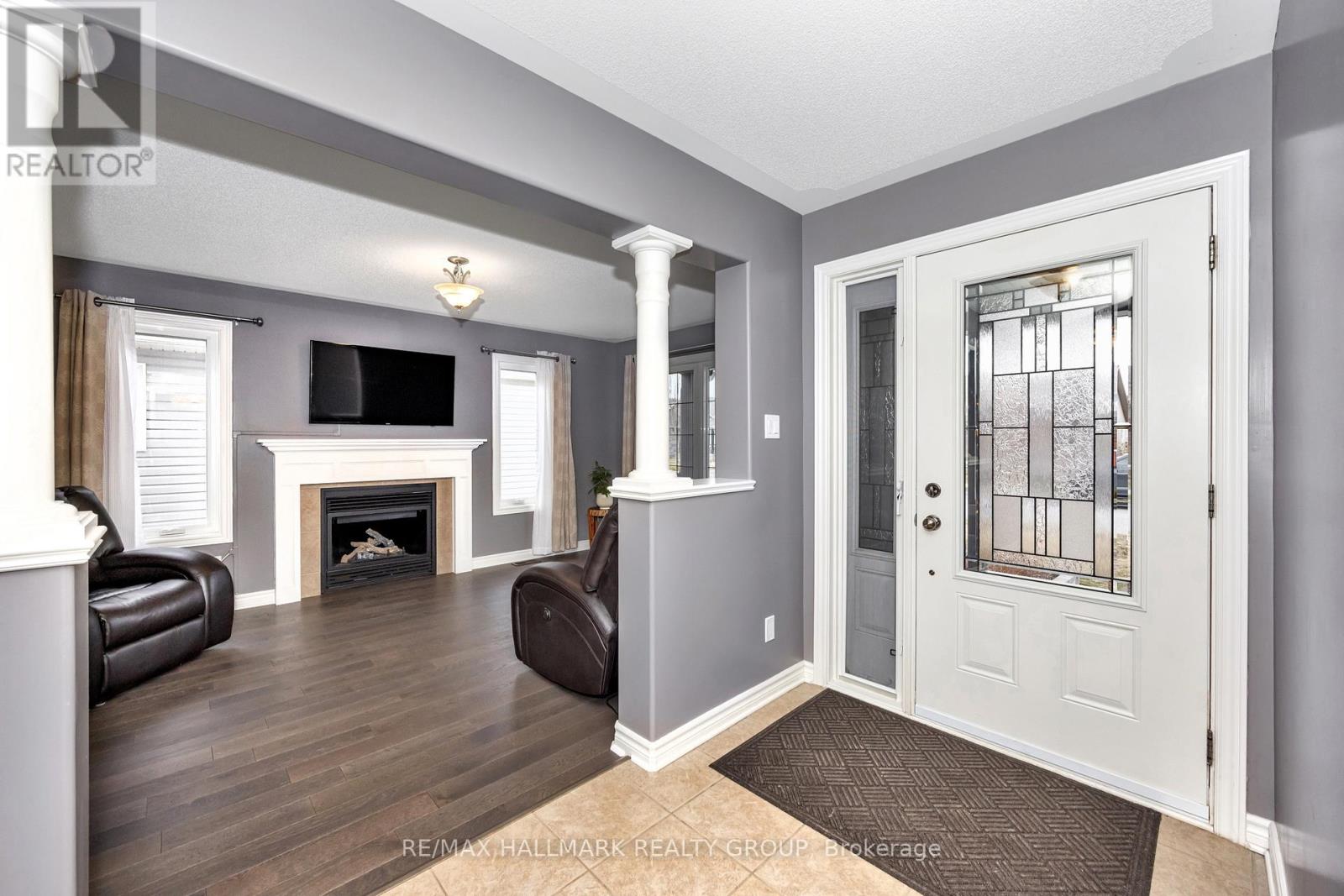 611 Laroque Street Property Photo 6