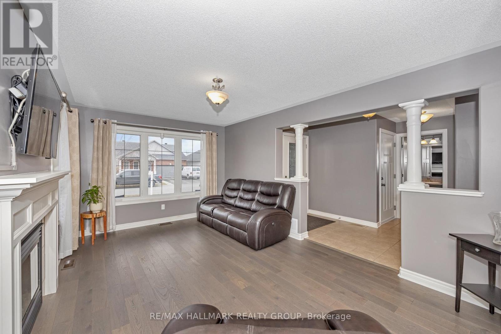 611 Laroque Street Property Photo 10