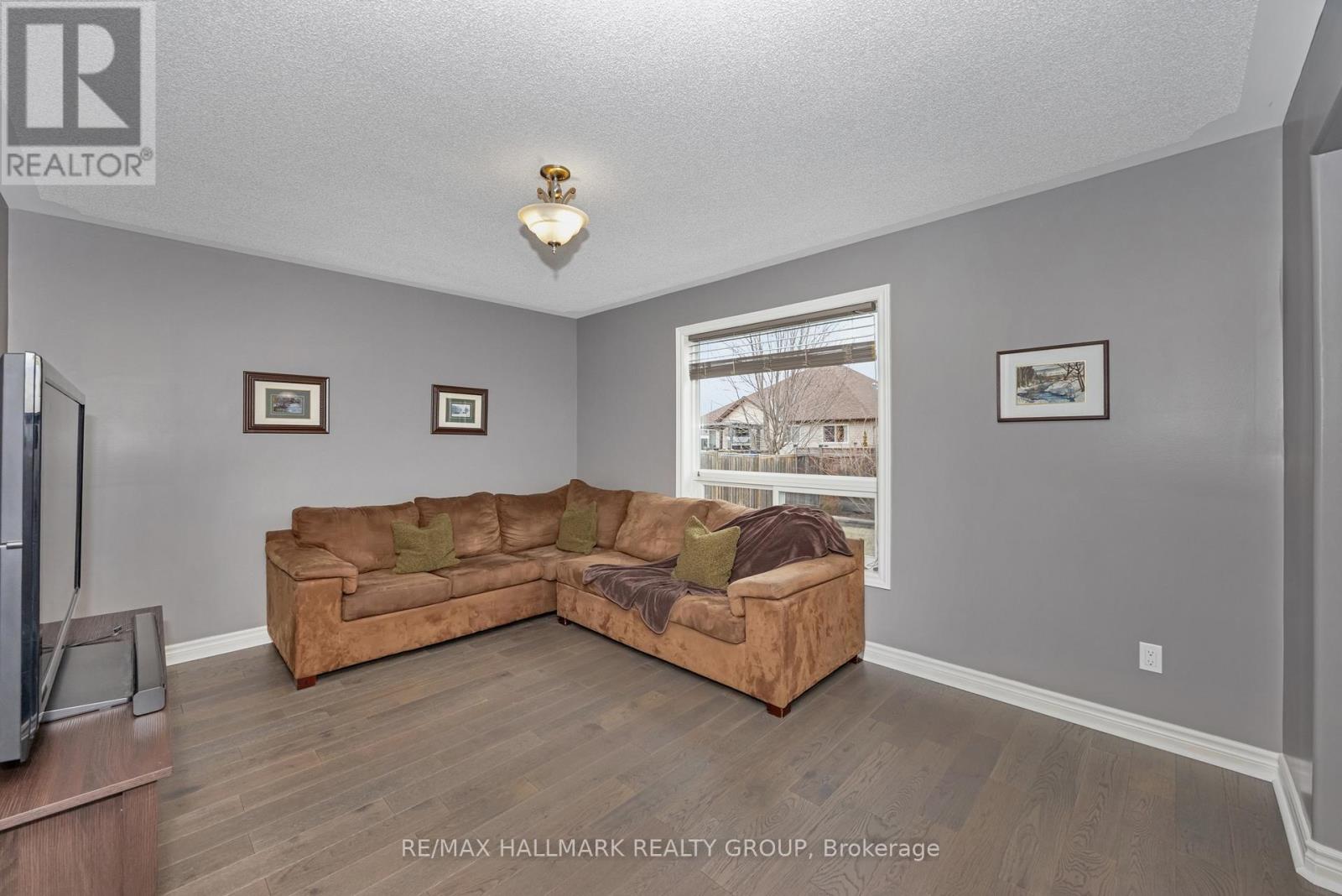 611 Laroque Street Property Photo 19