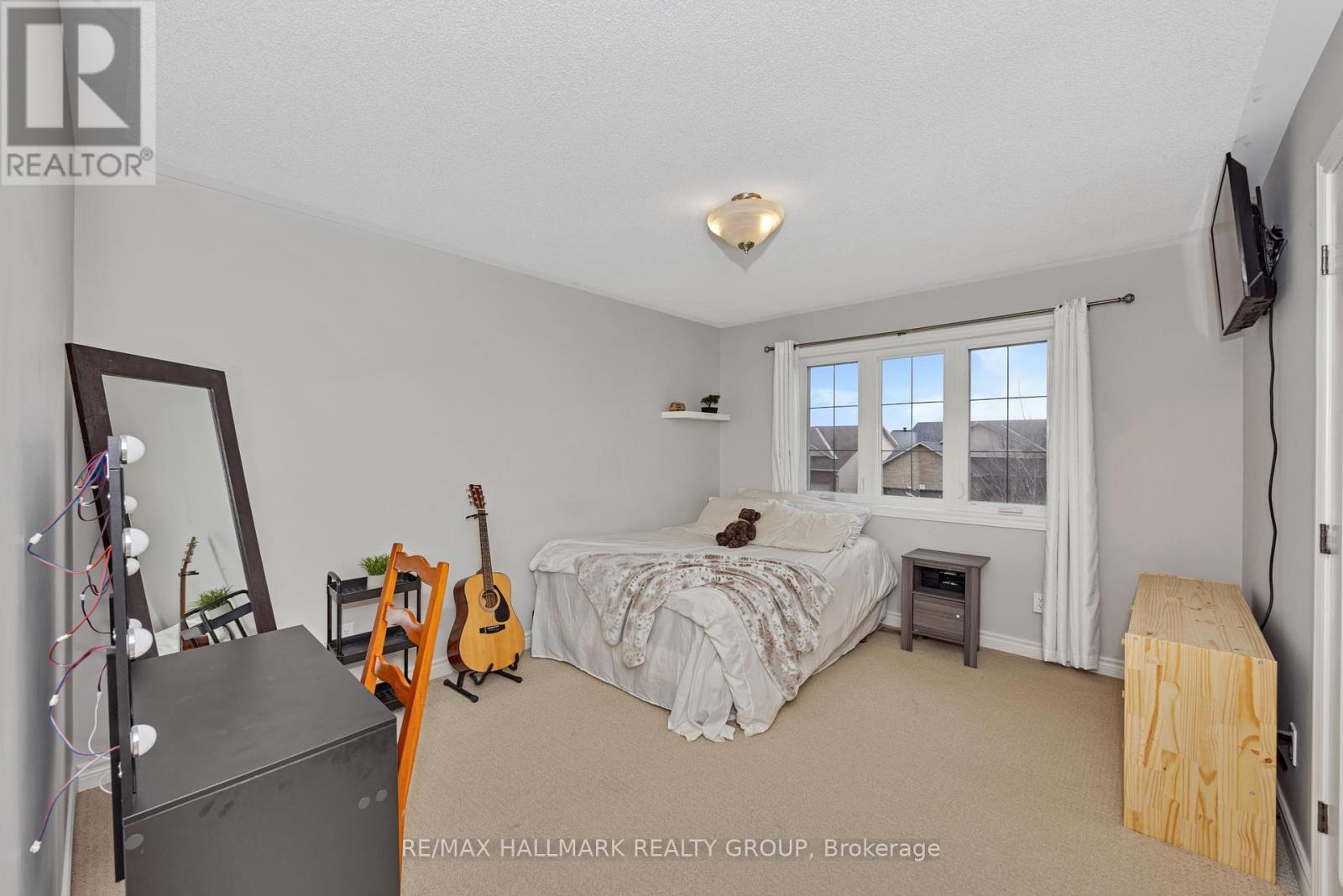 611 Laroque Street Property Photo 26