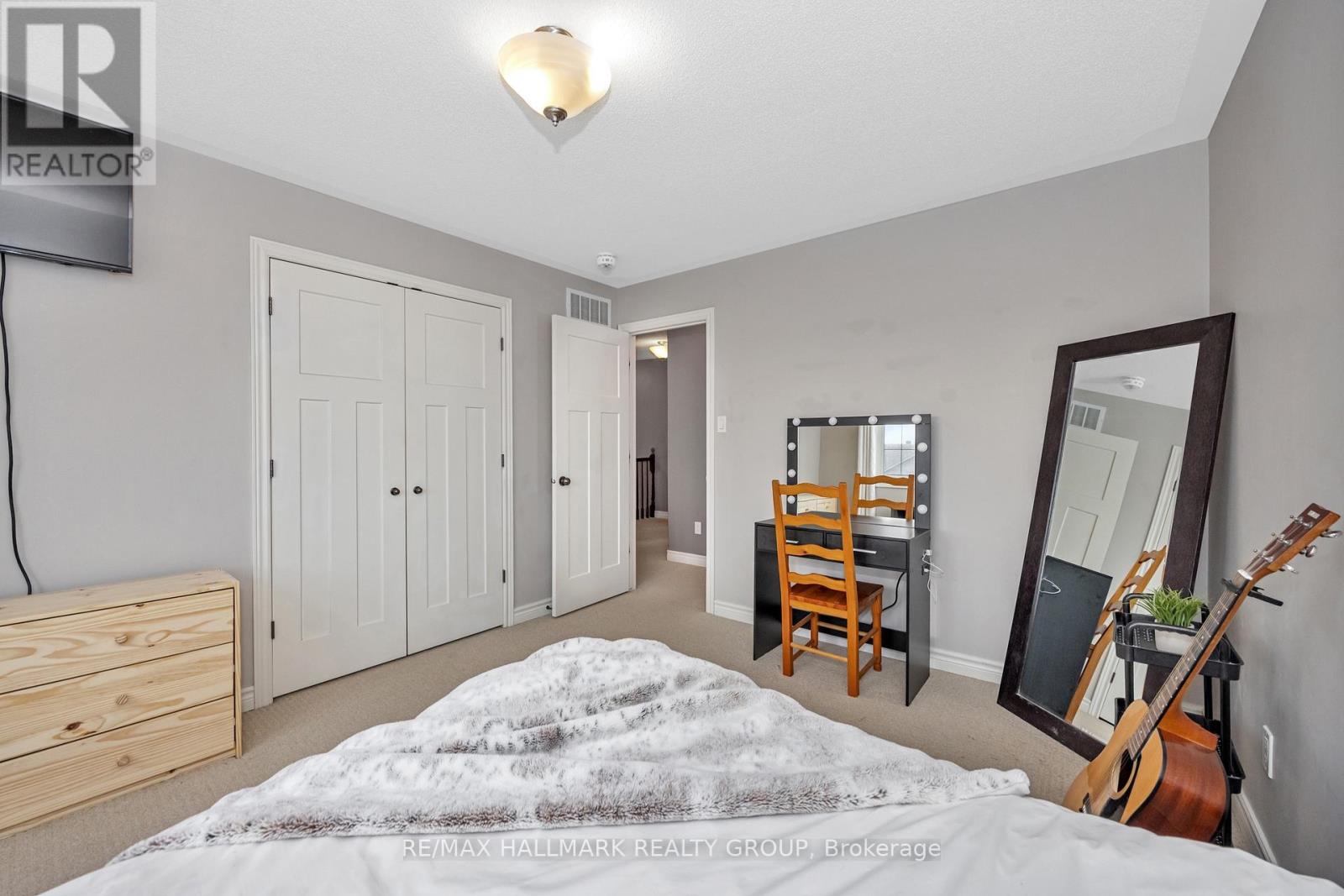 611 Laroque Street Property Photo 27