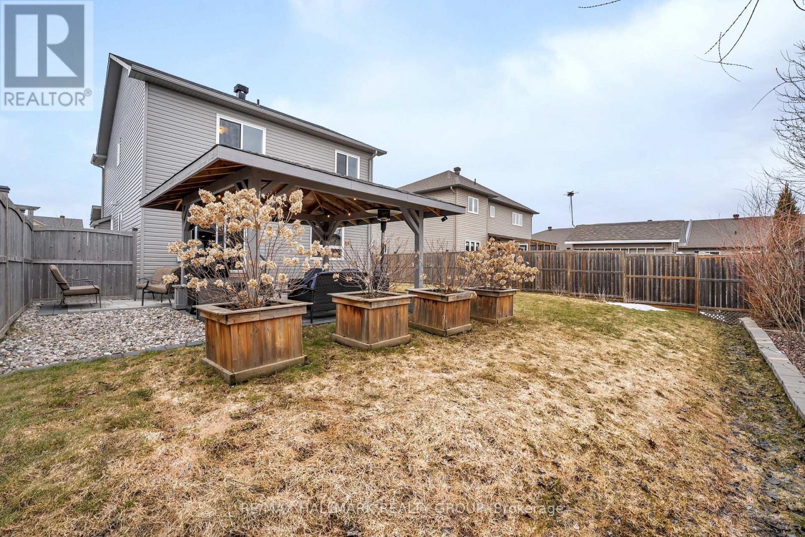 611 Laroque Street Property Photo 40