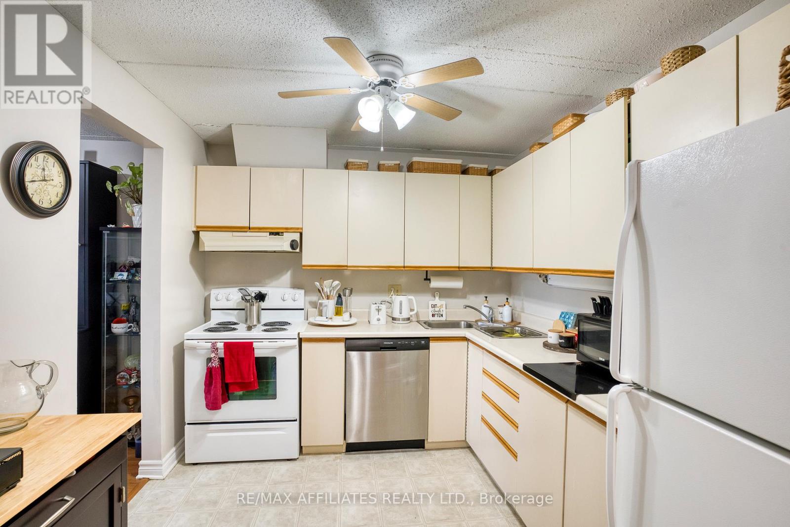 307 - 206 Woodward Street Property Photo 14