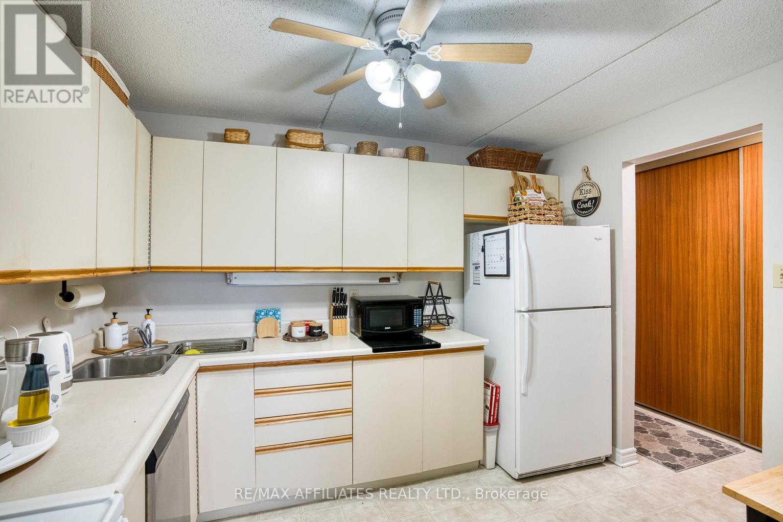 307 - 206 Woodward Street Property Photo 15