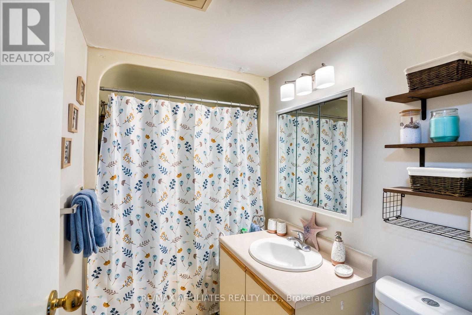 307 - 206 Woodward Street Property Photo 17