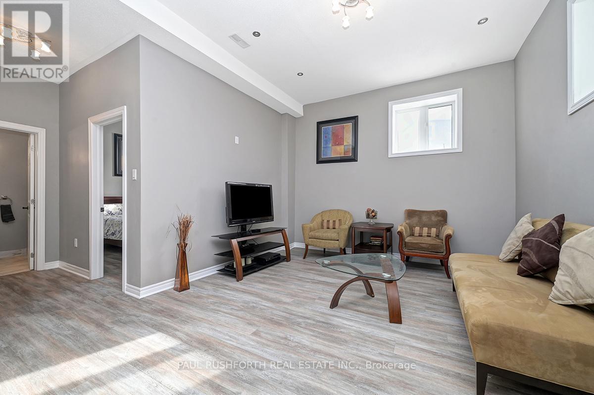 609 Dundonald Drive Property Photo 24