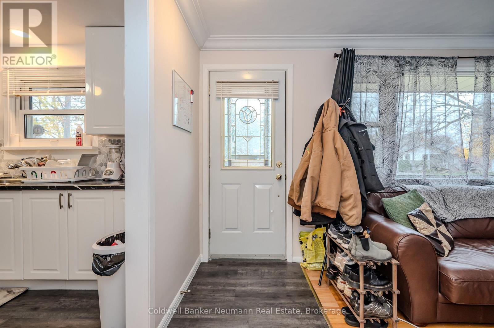 100 Guelph Street Property Photo 7