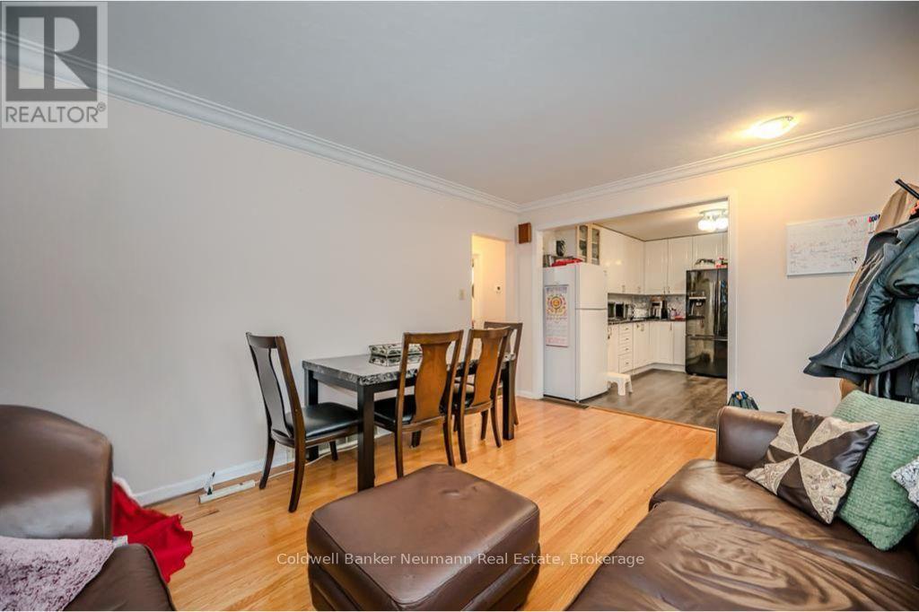 100 Guelph Street Property Photo 10
