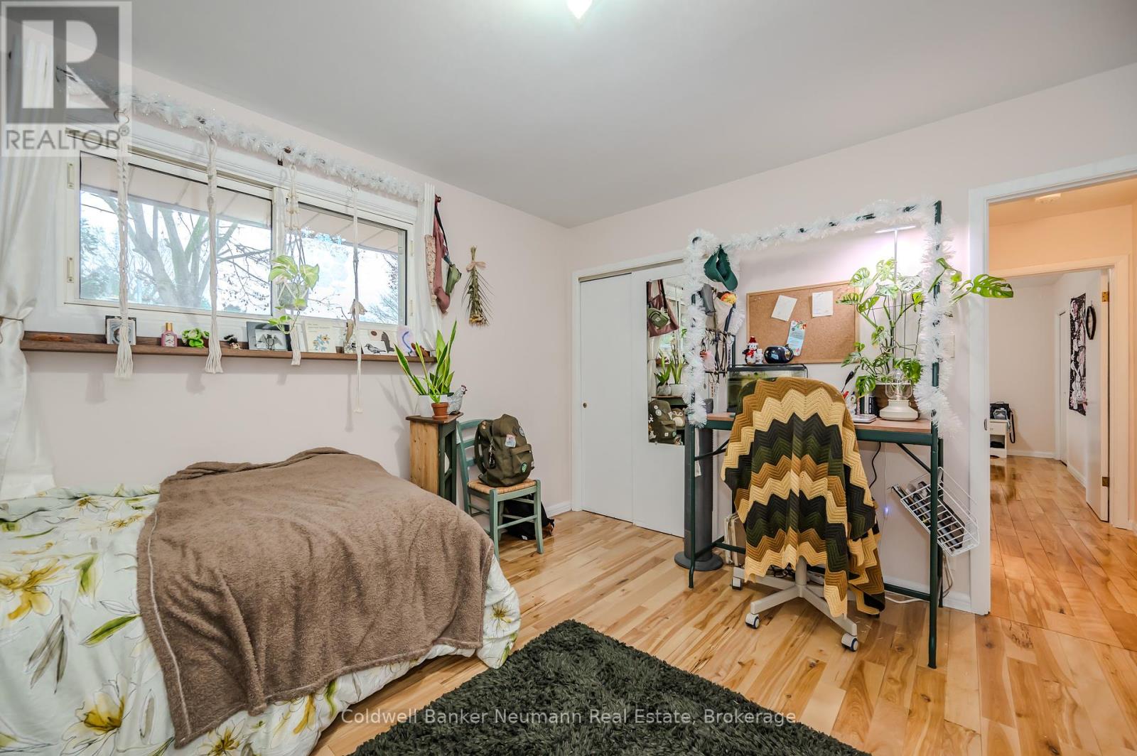 100 Guelph Street Property Photo 16