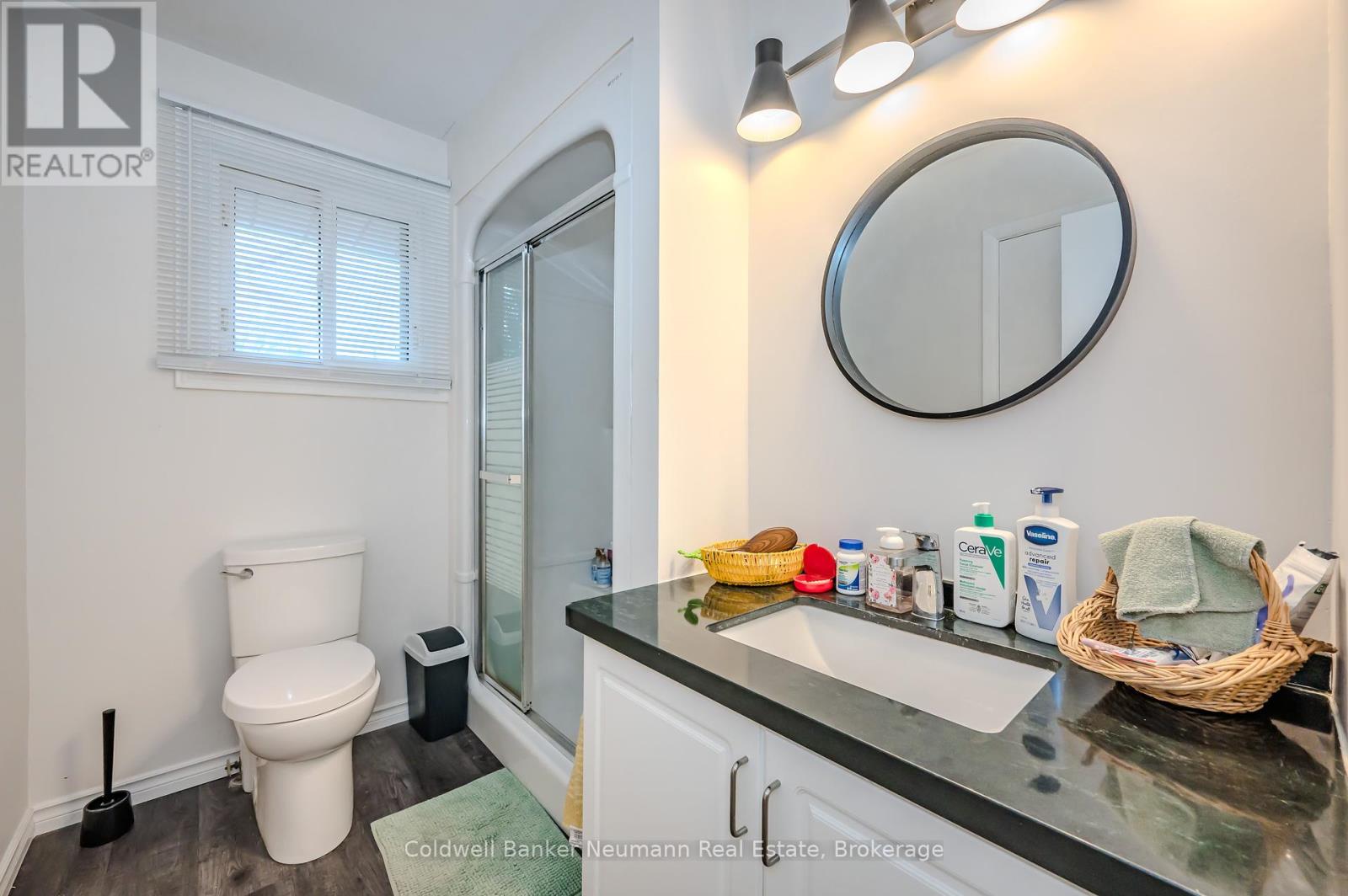 100 Guelph Street Property Photo 19