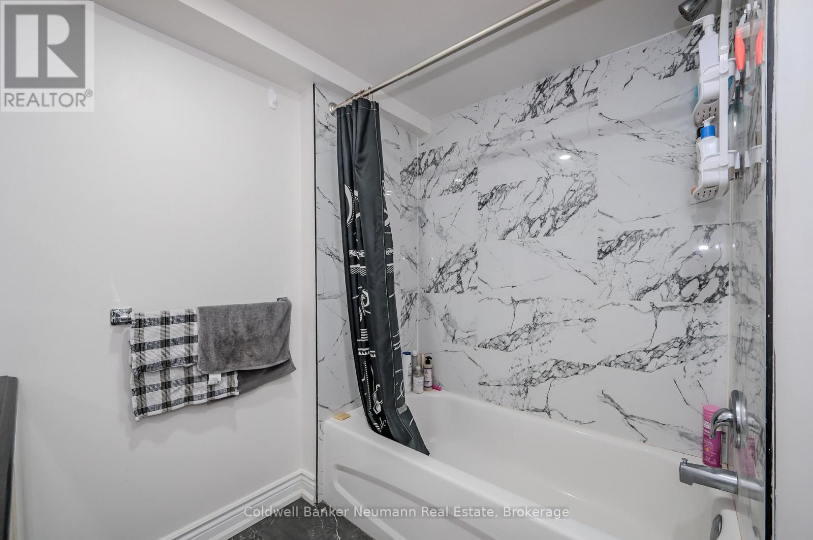 100 Guelph Street Property Photo 27