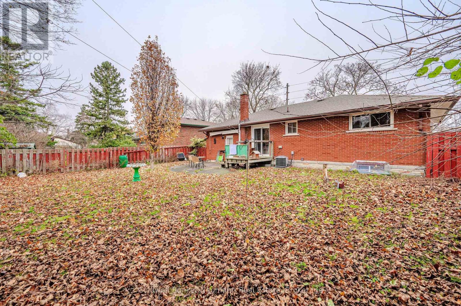 100 Guelph Street Property Photo 34