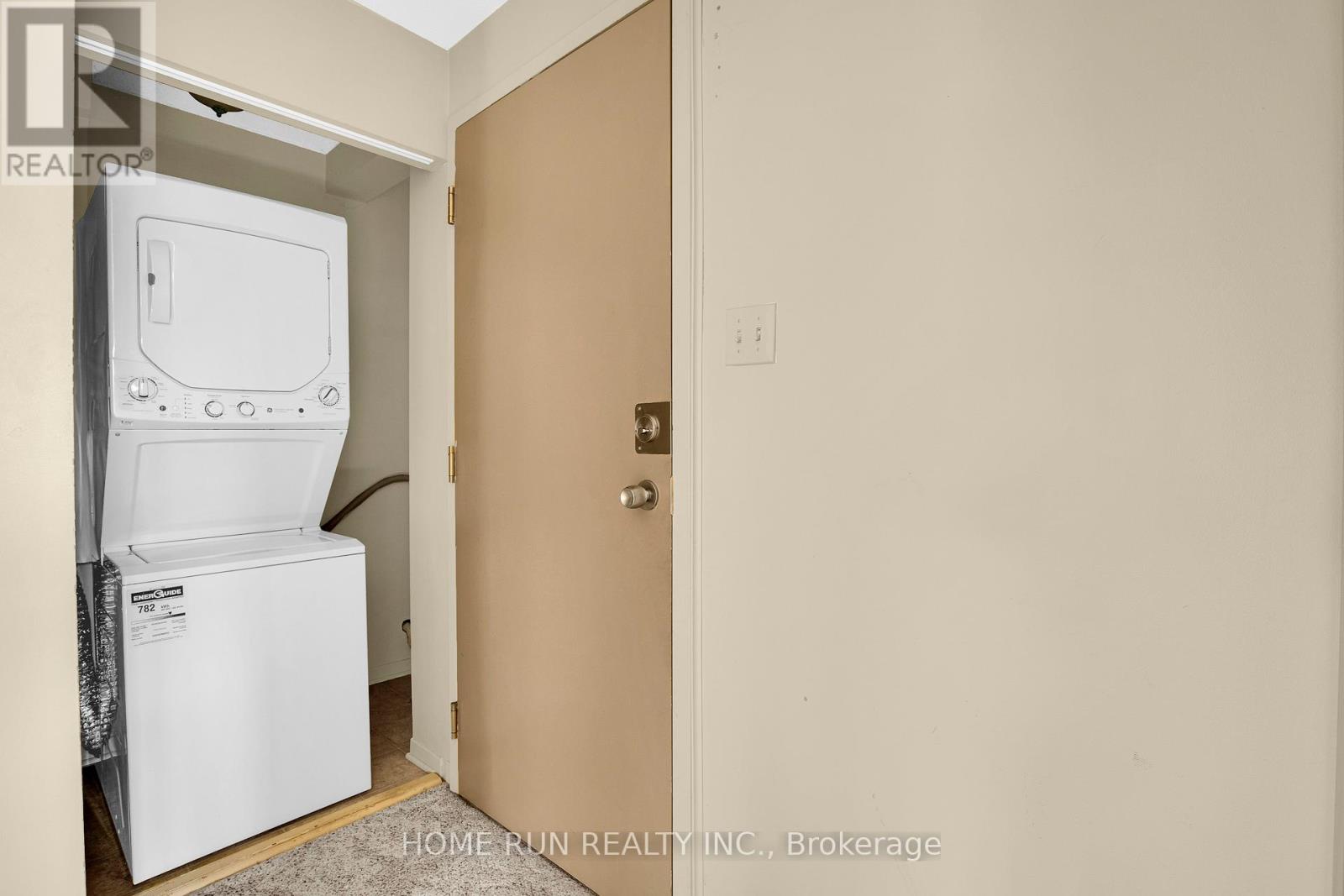 9 - 522 Riverdale Avenue Property Photo 10