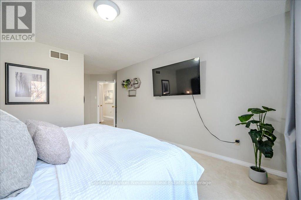 30 - 60 Ptarmigan Drive Property Photo 21