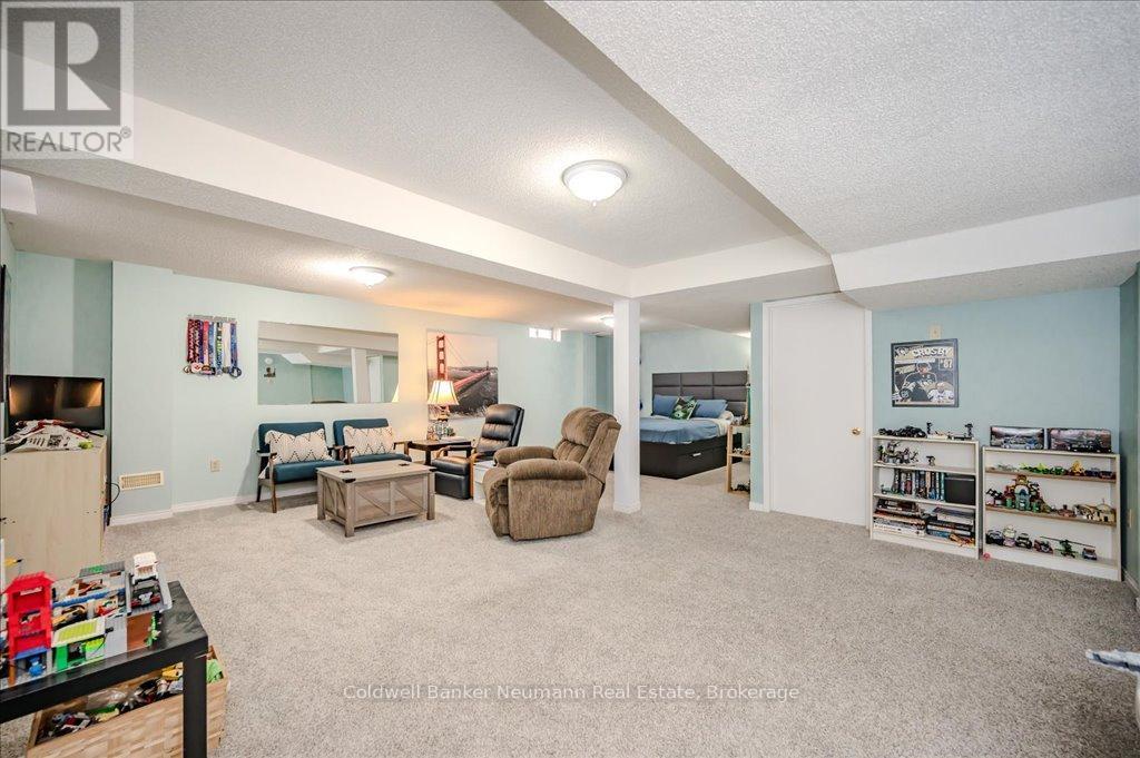 30 - 60 Ptarmigan Drive Property Photo 26
