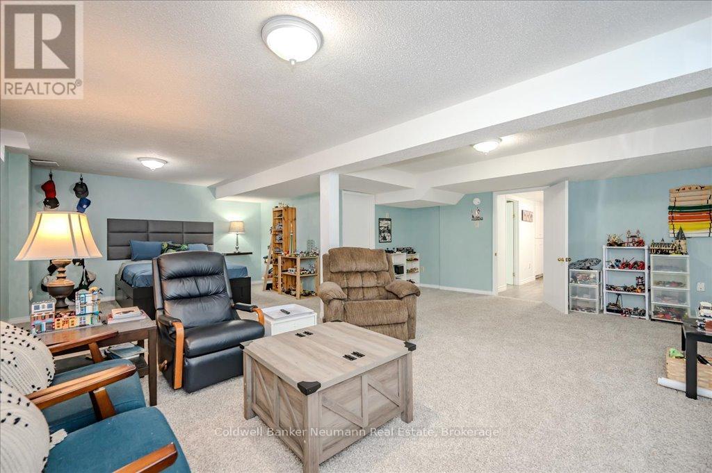 30 - 60 Ptarmigan Drive Property Photo 29