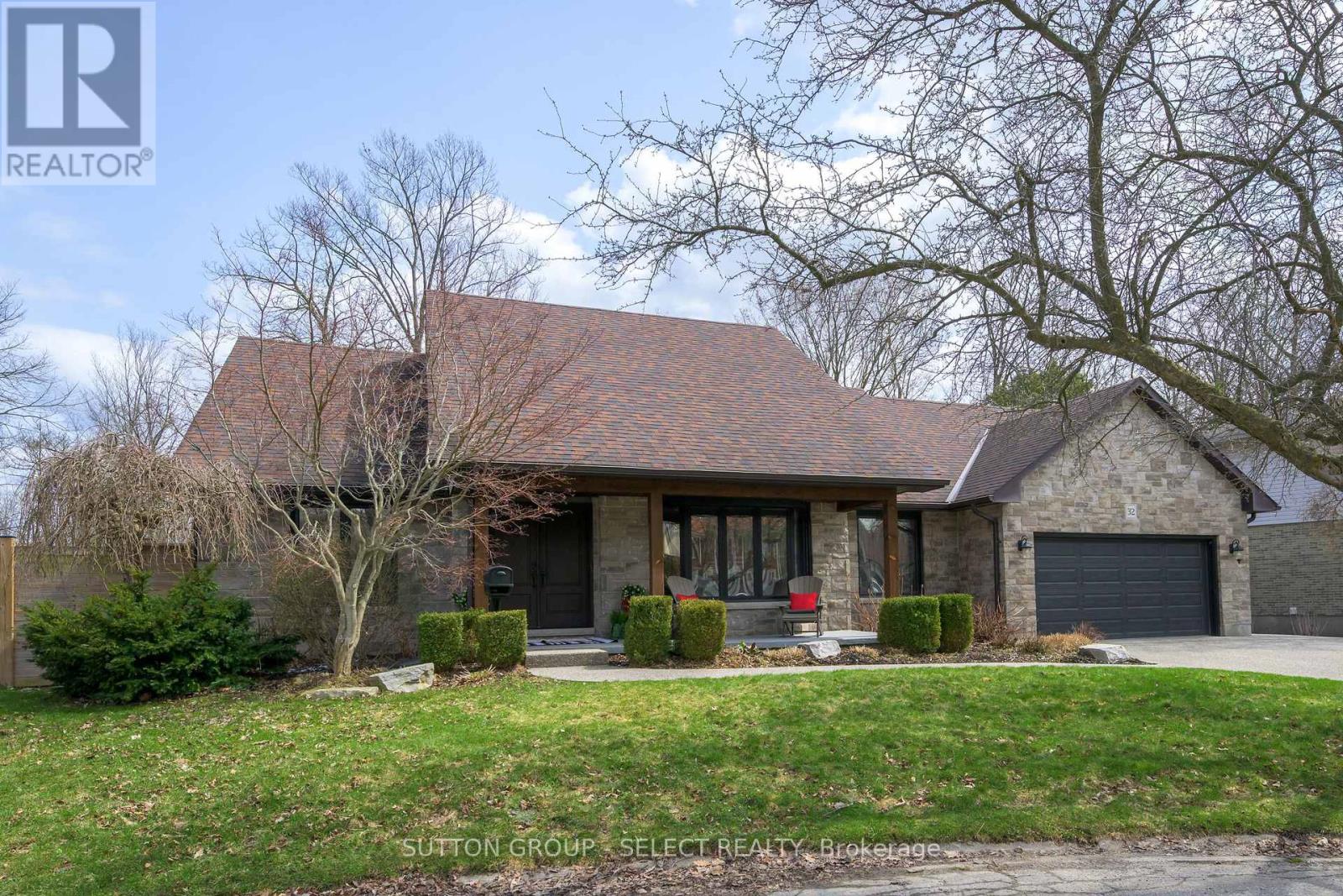 32 Leland Place Property Photo 1