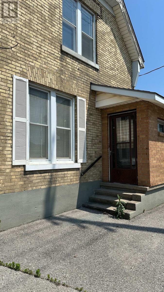 Upper - 116 Adelaide Street N Property Photo 2