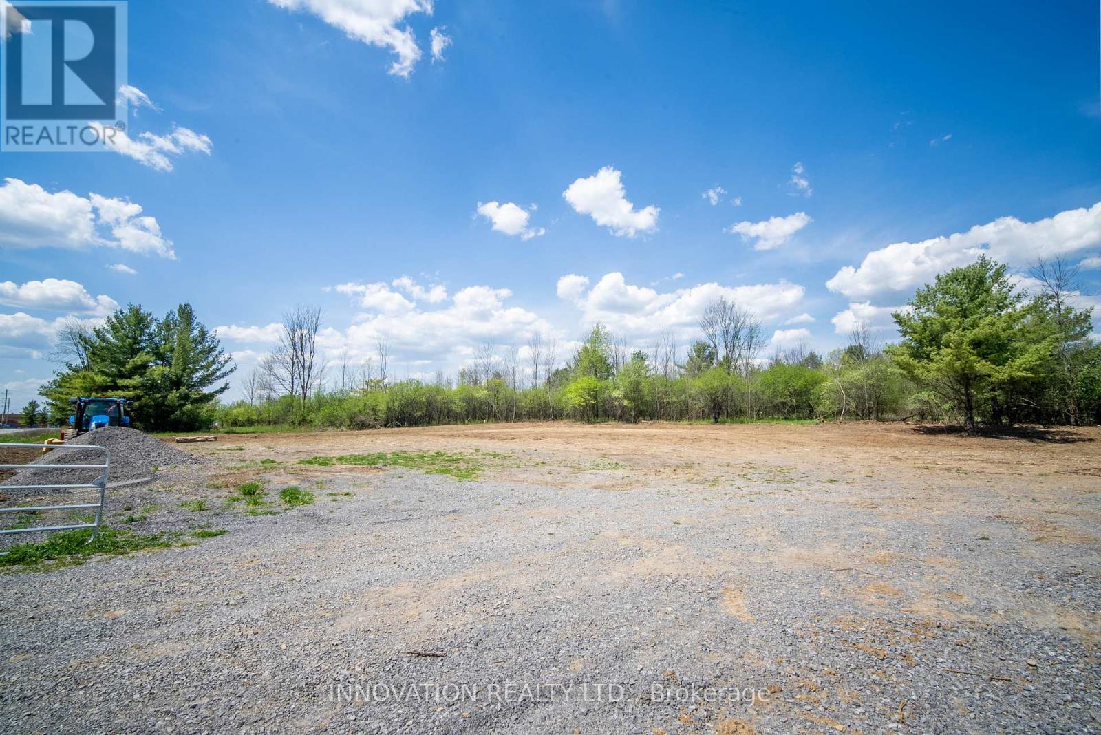 12 Frank Davis Street Property Photo 15