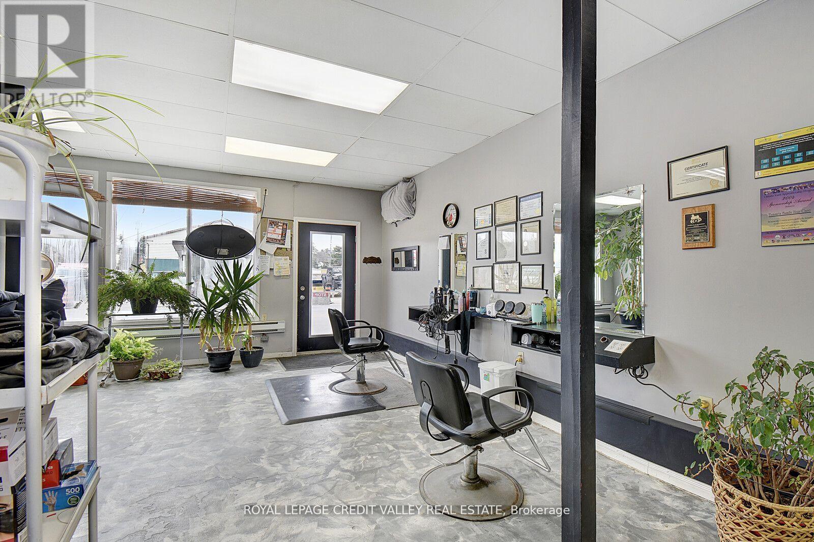 105 Hastings Street N Property Photo 5