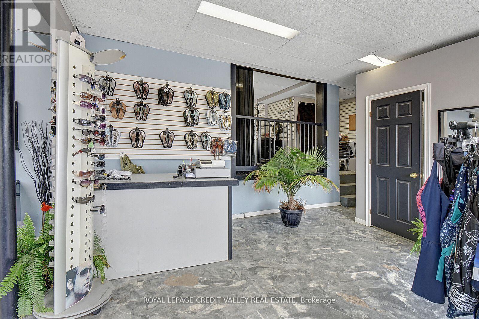 105 Hastings Street N Property Photo 6