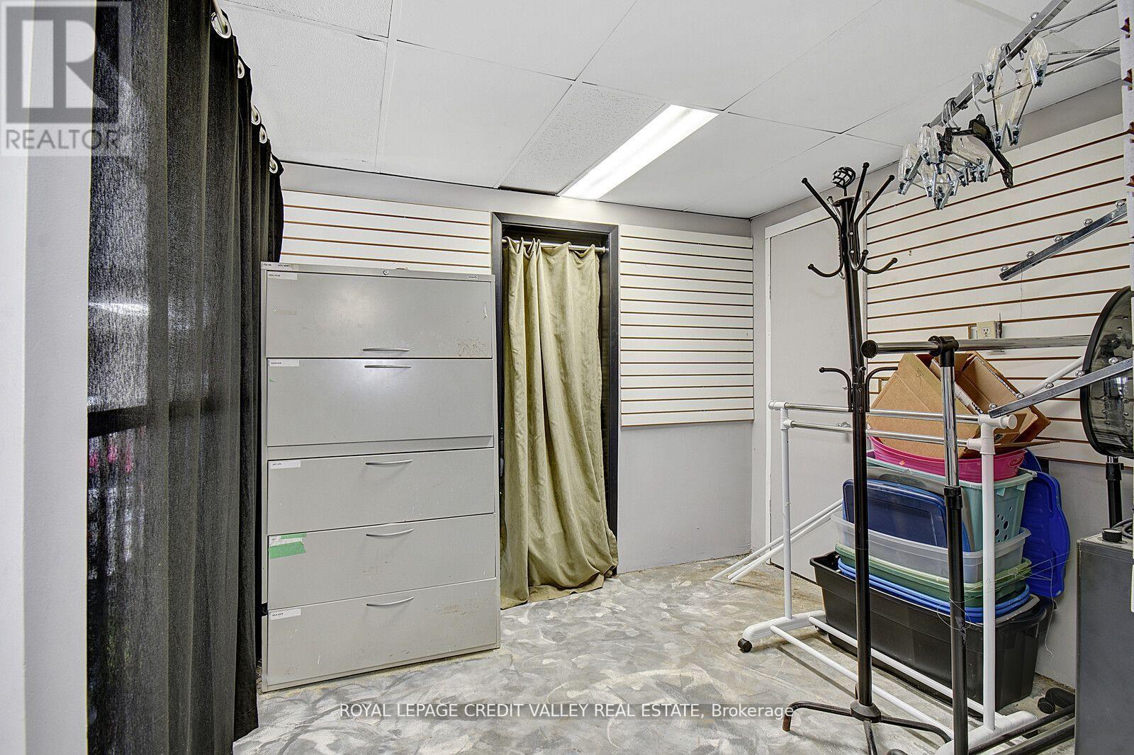 105 Hastings Street N Property Photo 7
