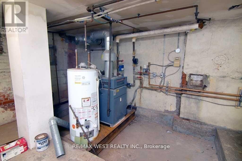 343 Merritt St Property Photo 14