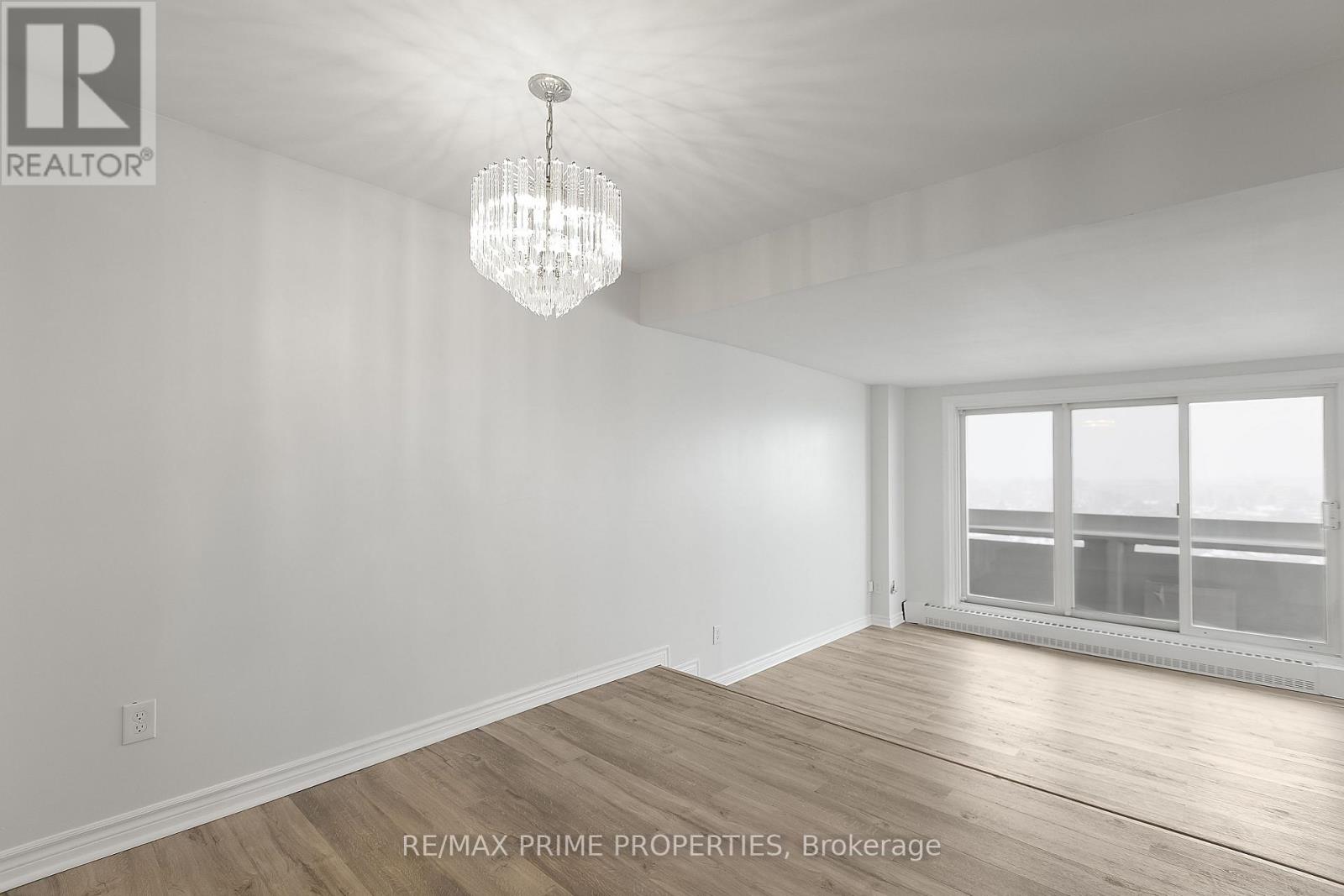 1603 - 1081 Ambleside Drive Property Photo 12