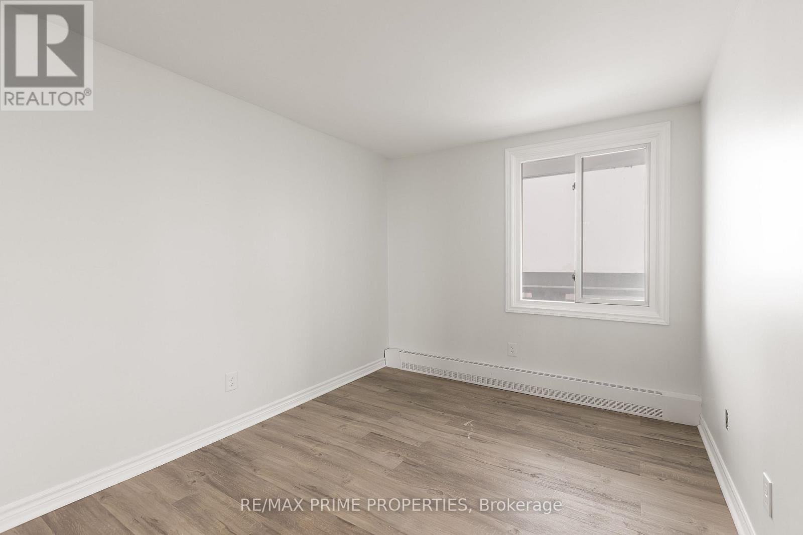 1603 - 1081 Ambleside Drive Property Photo 18