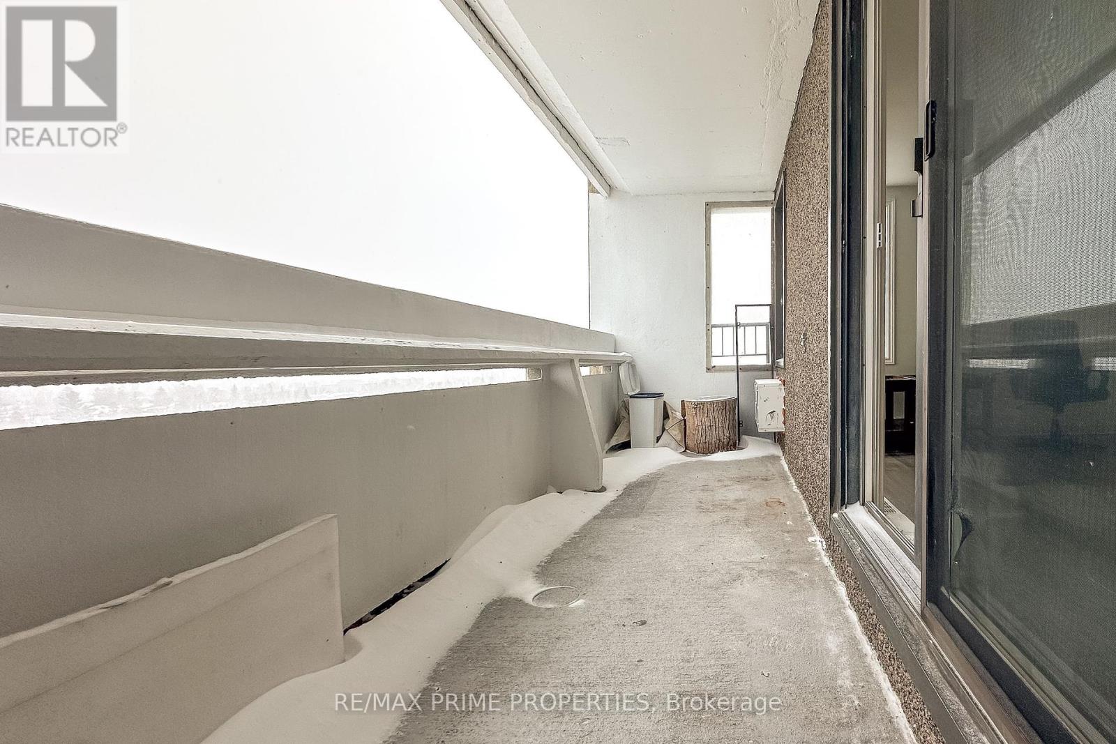 1603 - 1081 Ambleside Drive Property Photo 25