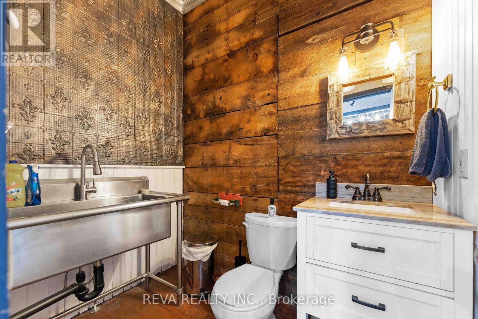 33002 Highway 62 N Property Photo 15