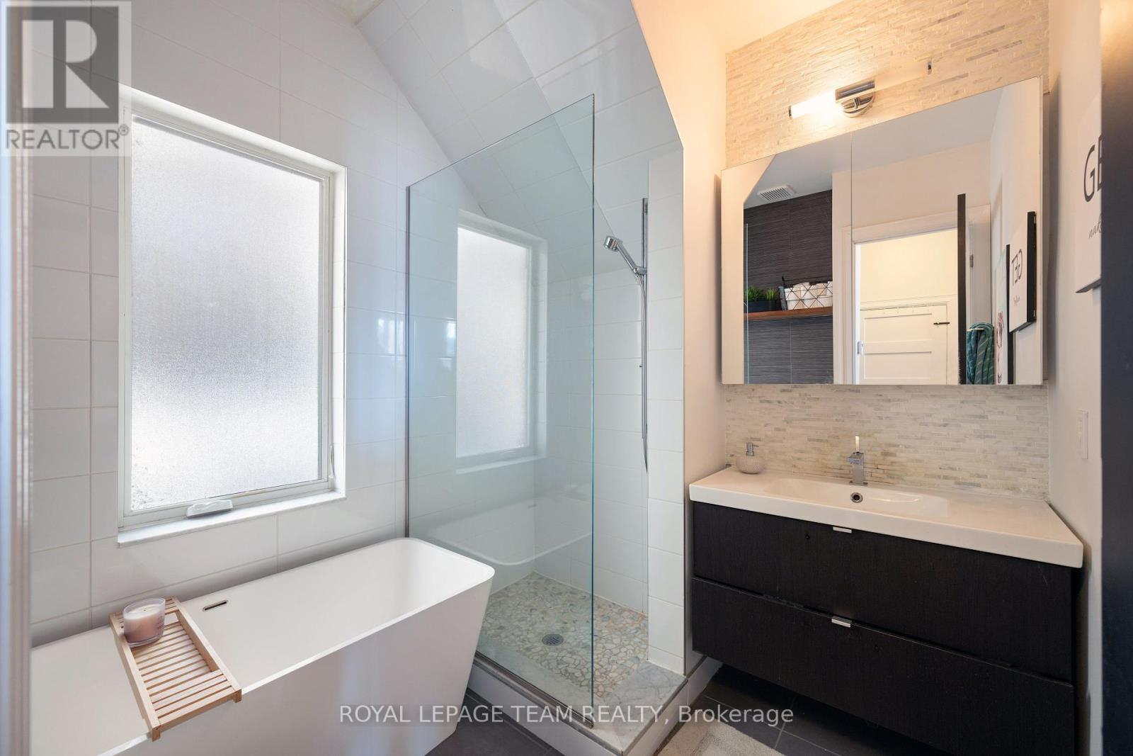 72 Maclaren Street Property Photo 12