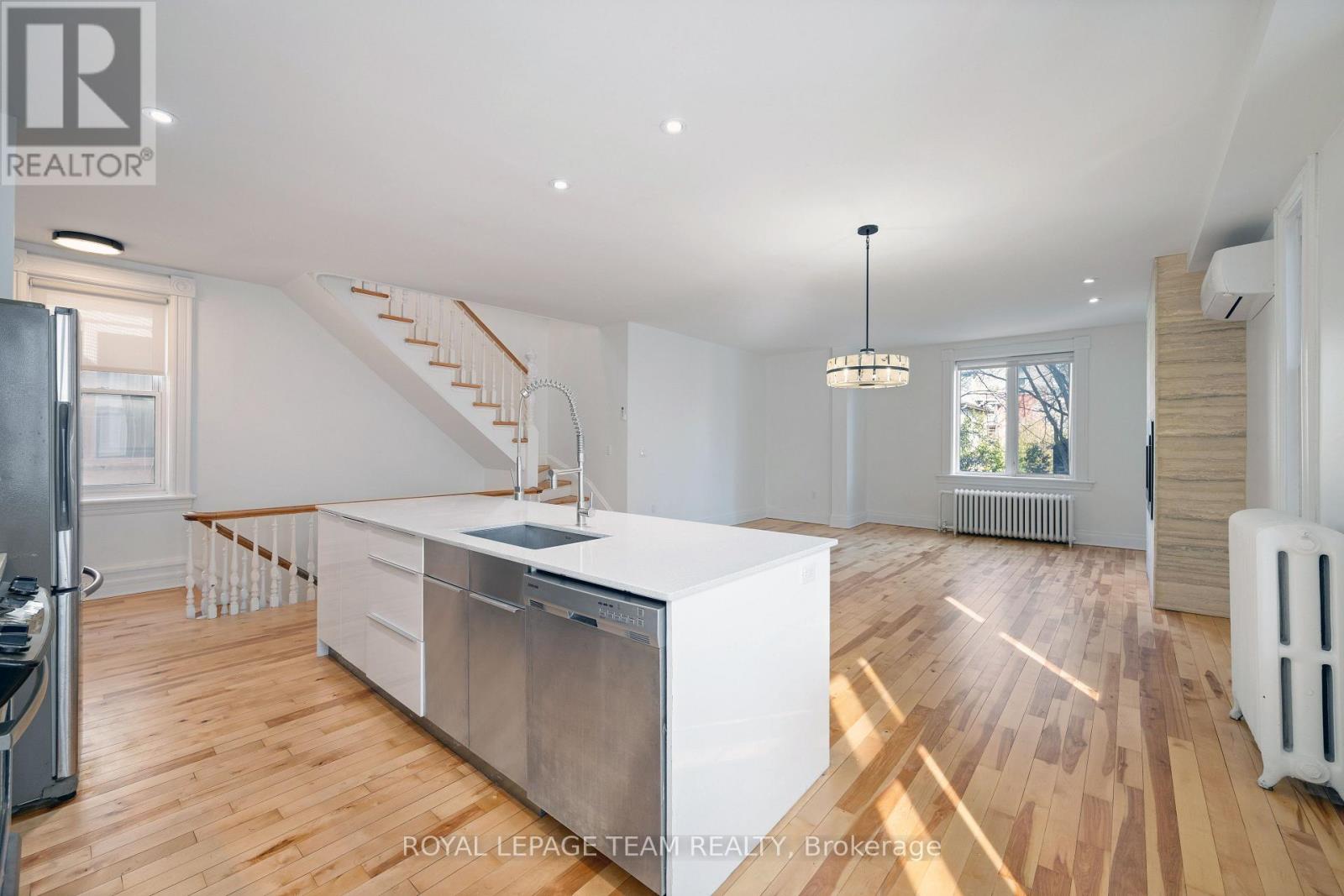 72 Maclaren Street Property Photo 32