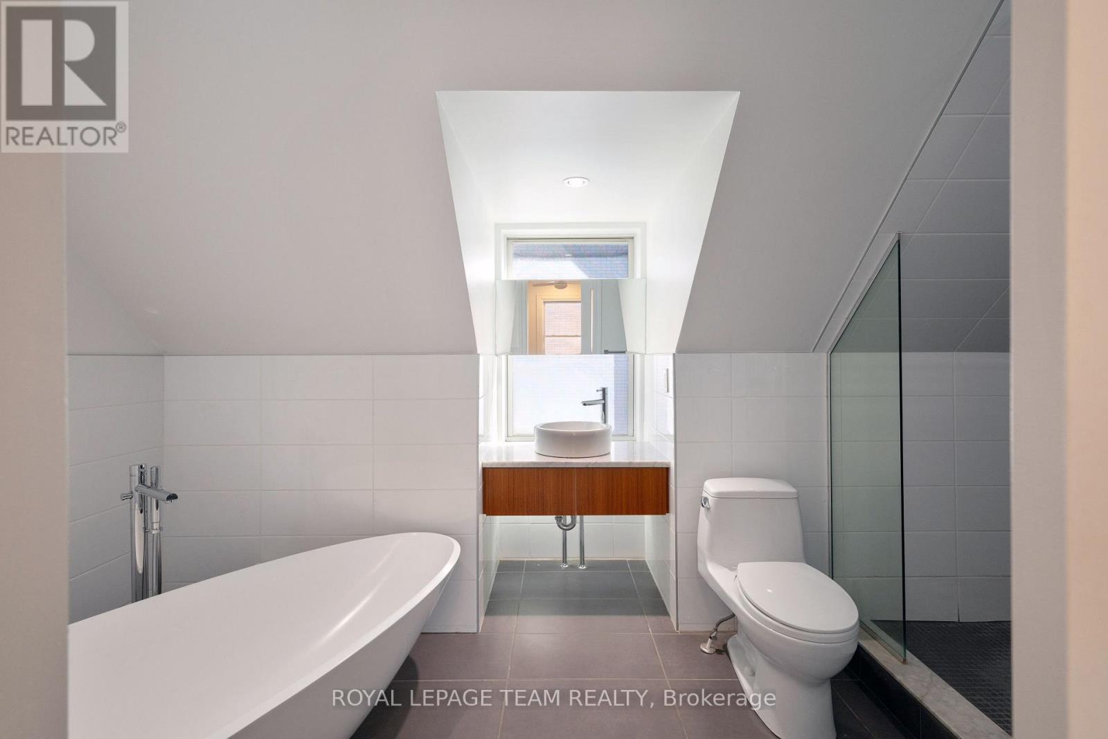 72 Maclaren Street Property Photo 44