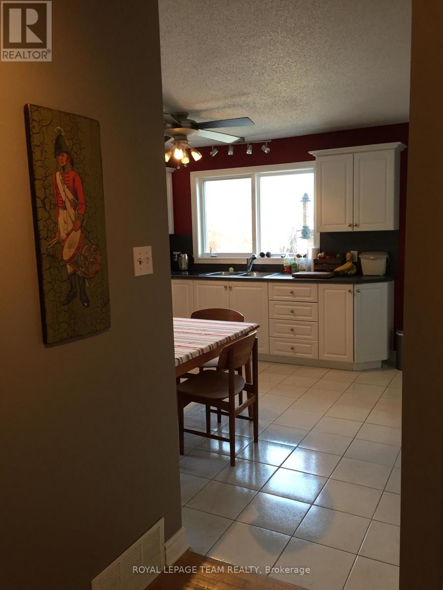 262 St Jacques Street Property Photo 3