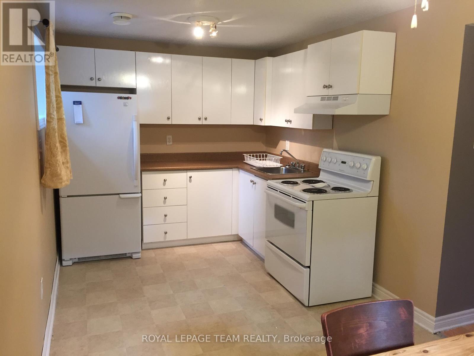 262 St Jacques Street Property Photo 25